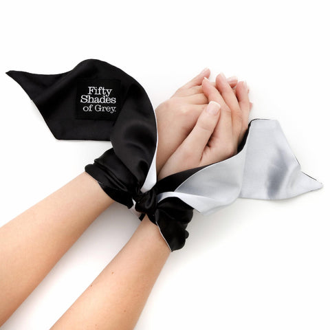 Fifty Shades Deluxe Wrist Tie Original Packaging(net)