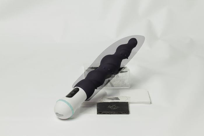 Nobu Maui Black Vibrator